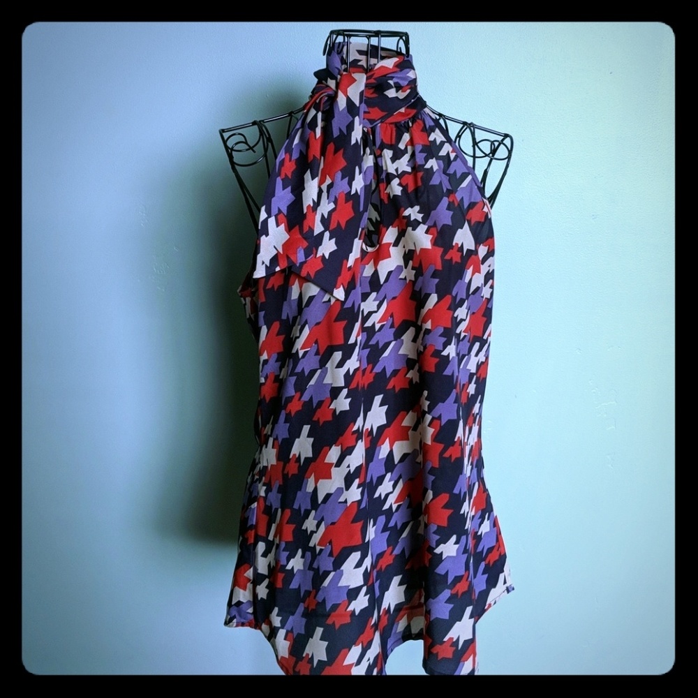 Banana Republic sleeveless tie neck shirt